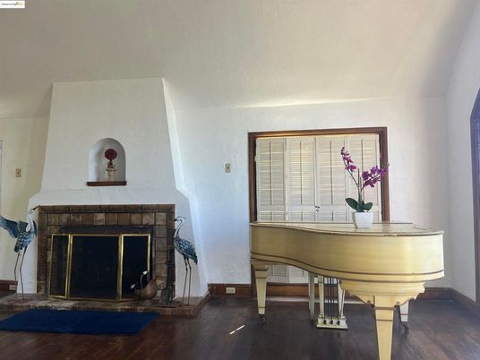 Fireplace, Interior, Piano, Wood Texture Flooring