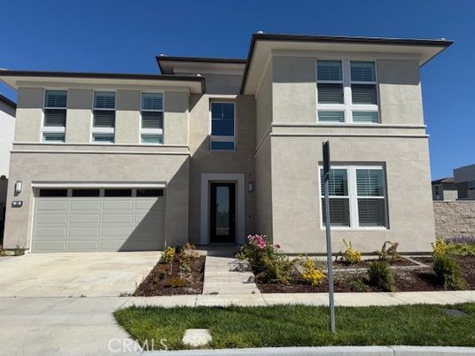 Attached, Exterior, Facade, Mediterranean