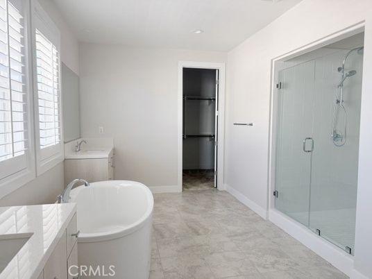 Bathroom, Free Standing Baths, Glass Shower, Interior, Recessed Lighting