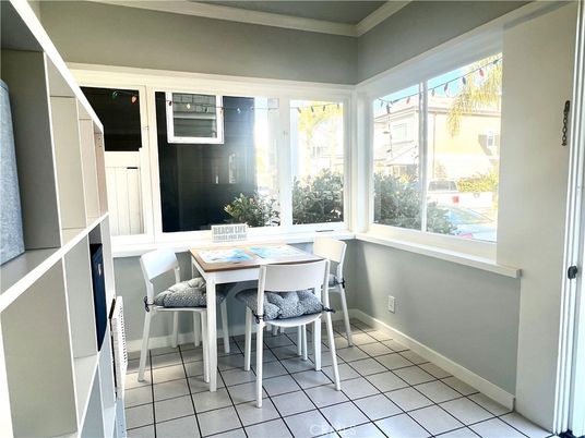 Dining room, Interior