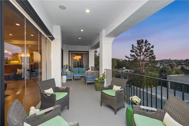 Exterior, Recessed Lighting