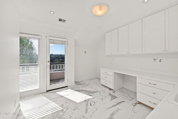 Interior, Marble, Recessed Lighting
