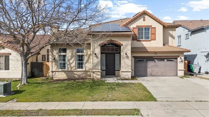 Attached, Exterior, Facade, Solar Panels, Mediterranean