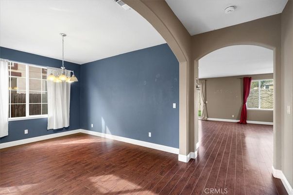 Empty room, Interior, Pendant Lights, Wood Texture Flooring