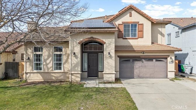 Attached, Exterior, Facade, Solar Panels, Mediterranean