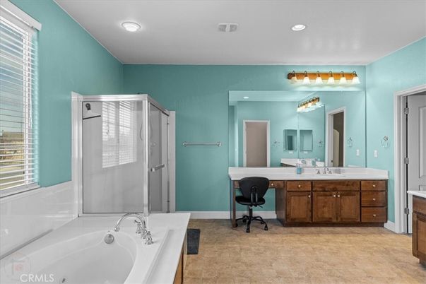 Bathroom, Interior, Recessed Lighting