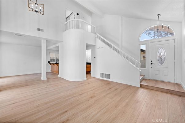 Interior, Pendant Lights, Wood Texture Flooring