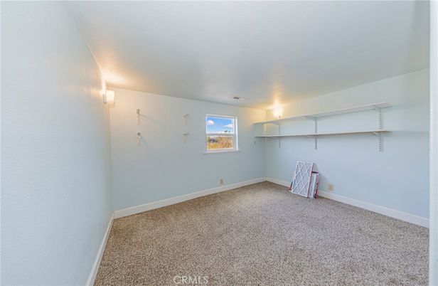 Empty room, Interior, Walk-in Closets