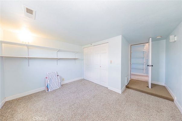 Empty room, Interior, Walk-in Closets