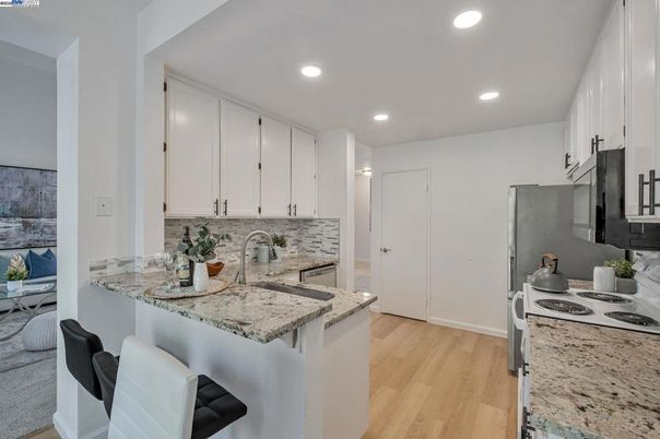 Interior, Kitchen, Recessed Lighting, Wood Texture Flooring