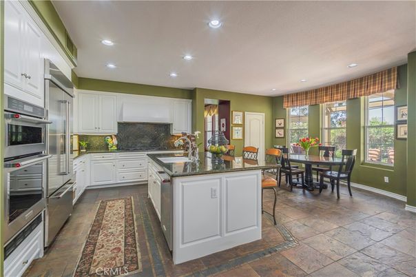 Dining room, Interior, Kitchen, Recessed Lighting, Stainless Steel Appliances