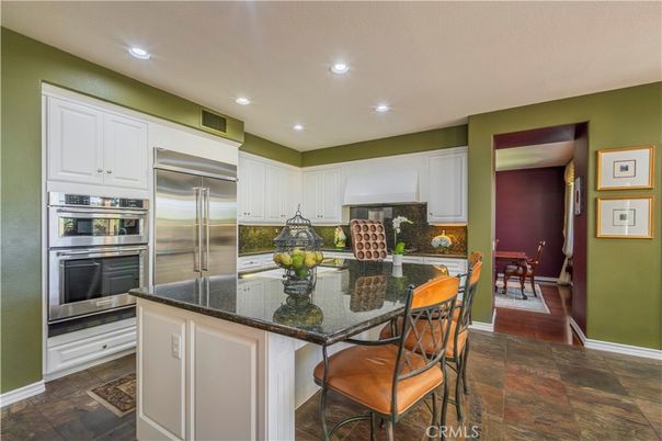 Dining room, Interior, Kitchen, Recessed Lighting, Stainless Steel Appliances