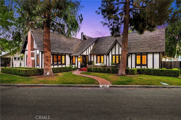 Exterior, Facade, Tudor Revival