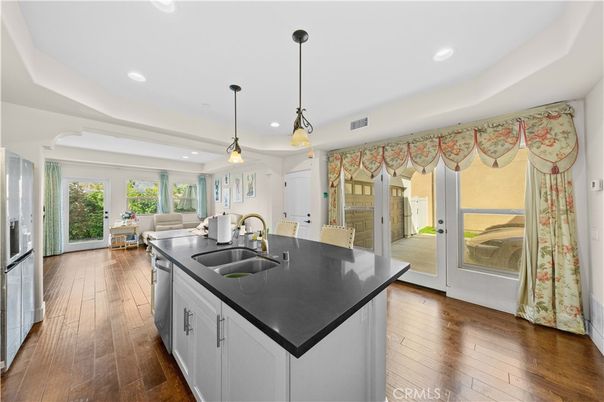 Interior, Kitchen, Living room, Pendant Lights, Recessed Lighting, Wood Texture Flooring