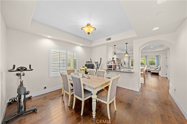 Dining room, Fitness Equipment, Interior, Pendant Lights, Recessed Lighting, Wood Texture Flooring