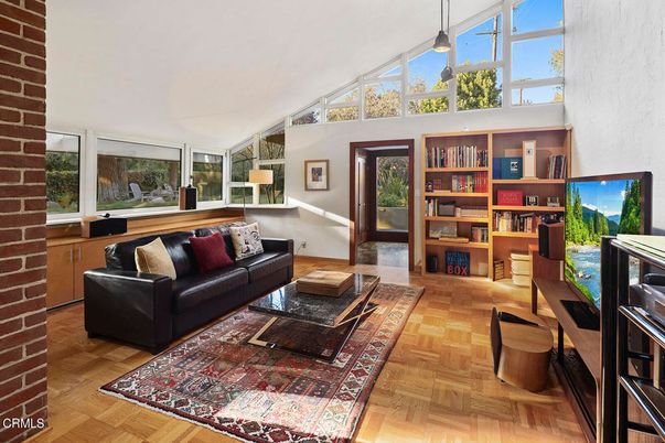 Interior, Living room, Pendant Lights, Stone Walls, Wood Texture Flooring