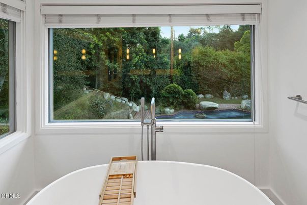 Bathroom, Free Standing Baths, Interior