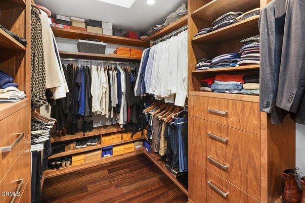 Interior, Recessed Lighting, Walk-in Closets, Wood Texture Flooring