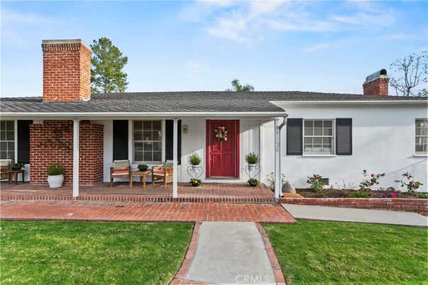 Exterior, Facade, Brick Facade, Ranch