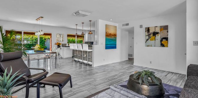 Dining room, Interior, Kitchen, Pendant Lights, Recessed Lighting, Wood Texture Flooring