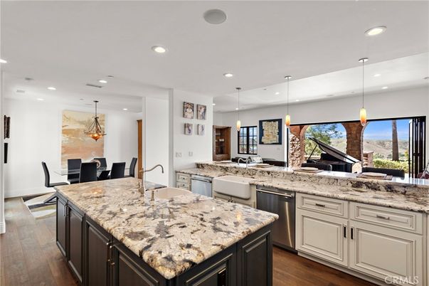 Dining room, Interior, Kitchen, Pendant Lights, Recessed Lighting, Wood Texture Flooring