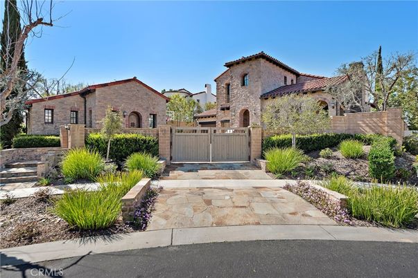 Exterior, Facade, Brick Facade, Mediterranean