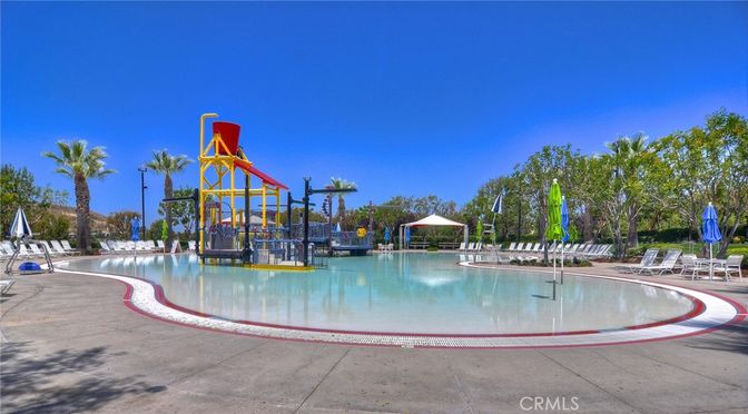 Exterior, Playground, Pool