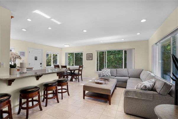 Dining room, Interior, Living room, Recessed Lighting