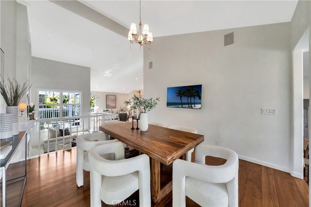 Chandelier, Dining room, Interior, Pendant Lights, Recessed Lighting, Wood Texture Flooring