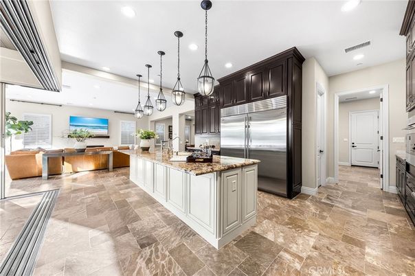 Interior, Kitchen, Living room, Pendant Lights, Recessed Lighting, Stainless Steel Appliances