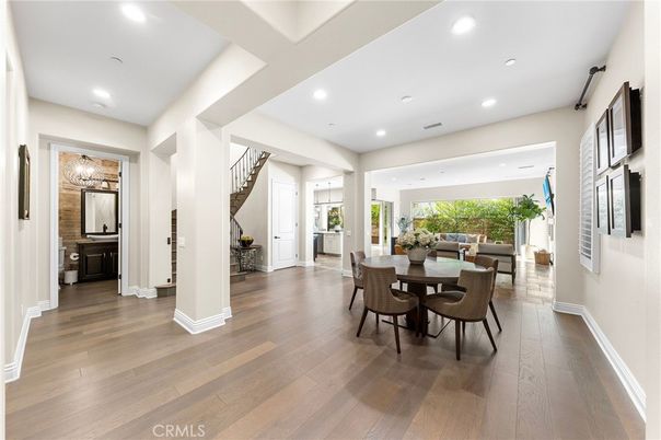 Chandelier, Dining room, Interior, Recessed Lighting, Wood Texture Flooring