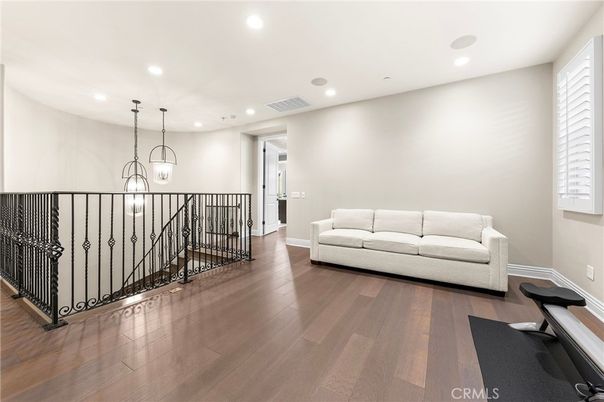 Interior, Pendant Lights, Recessed Lighting, Wood Texture Flooring