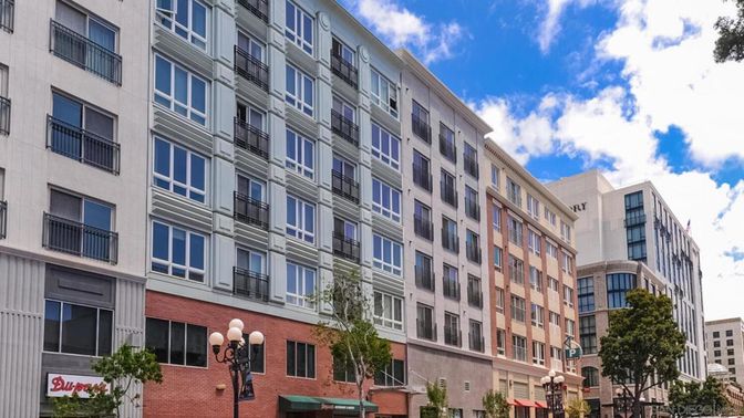 Exterior, Facade, Condo Building