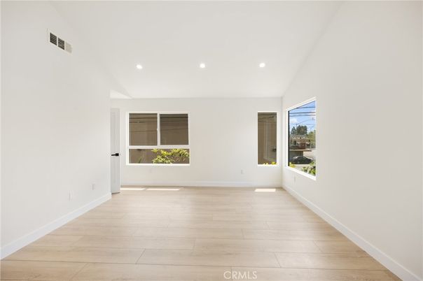 Empty room, Interior, Recessed Lighting, Wood Texture Flooring
