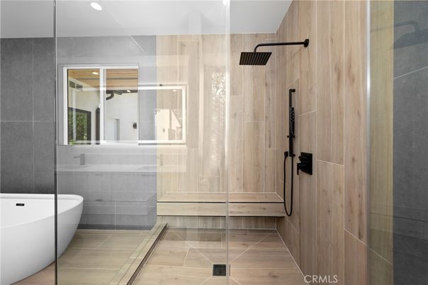 Bathroom, Free Standing Baths, Glass Shower, Interior, Recessed Lighting