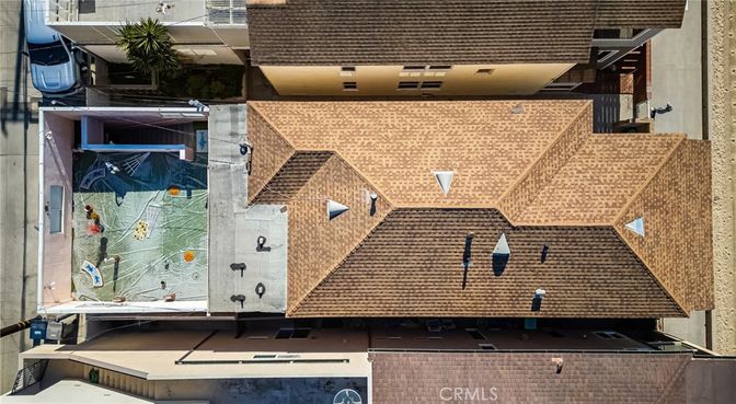 Exterior, Drone
