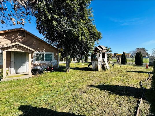 Backyard, Exterior, Playground