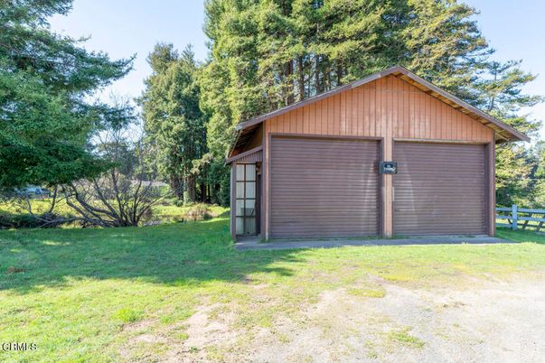 Backyard, Detached Garage, Exterior
