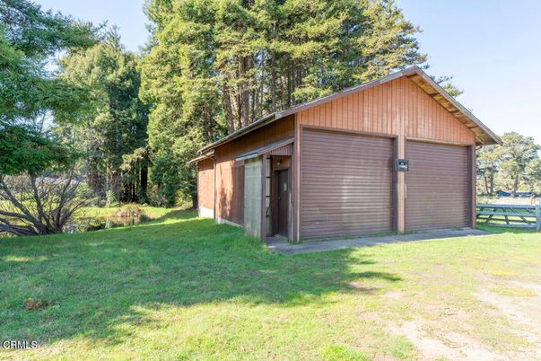 Backyard, Detached Garage, Exterior