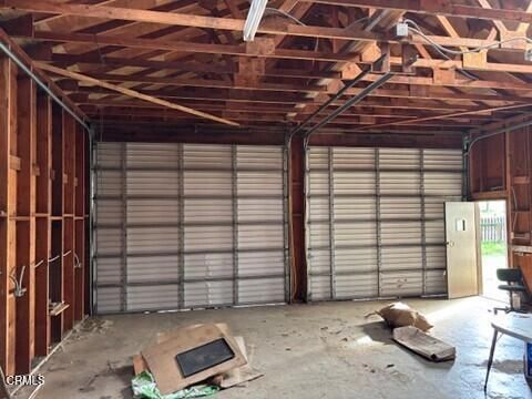 Garage, Interior, Wooden Beams, Wooden Ceilings