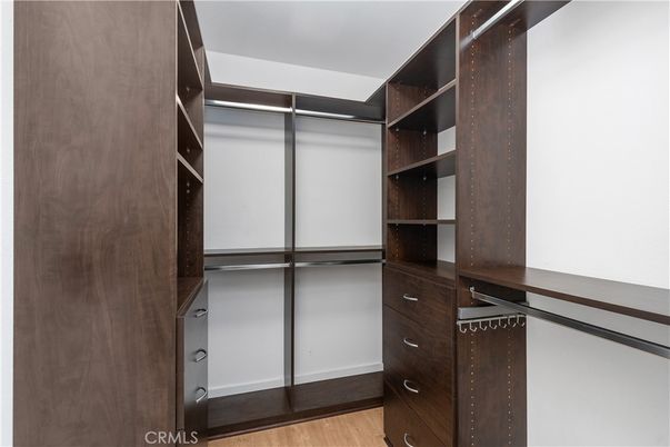 Interior, Walk-in Closets, Wood Texture Flooring