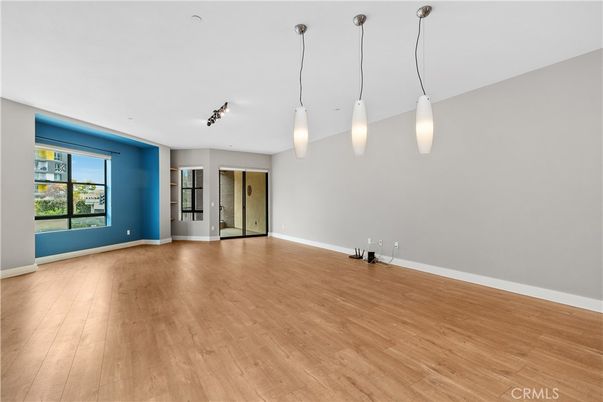Empty room, Interior, Pendant Lights, Wood Texture Flooring