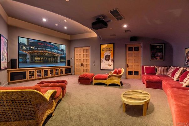 Interior, Living room, Projection Screen, Recessed Lighting, Theatre Room
