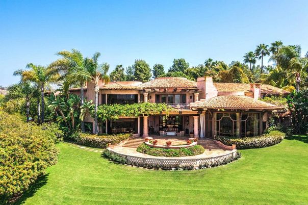 Backyard, Exterior, Facade, Mediterranean