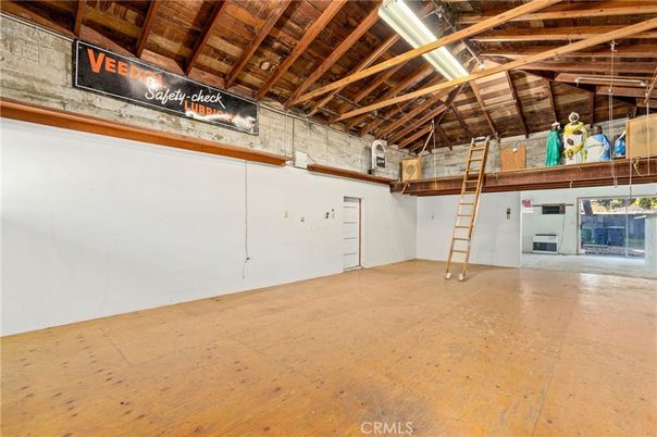 Empty room, Fireplace, Interior, Wooden Beams, Wooden Ceilings