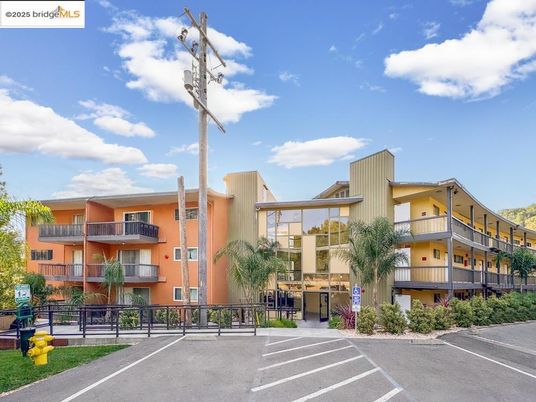 Exterior, Facade, Condo Building