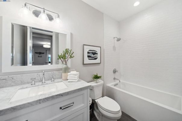 Bathroom, Interior, Recessed Lighting
