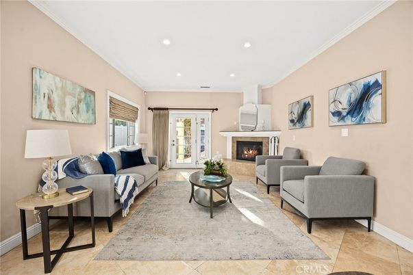 Fireplace, Interior, Living room, Recessed Lighting