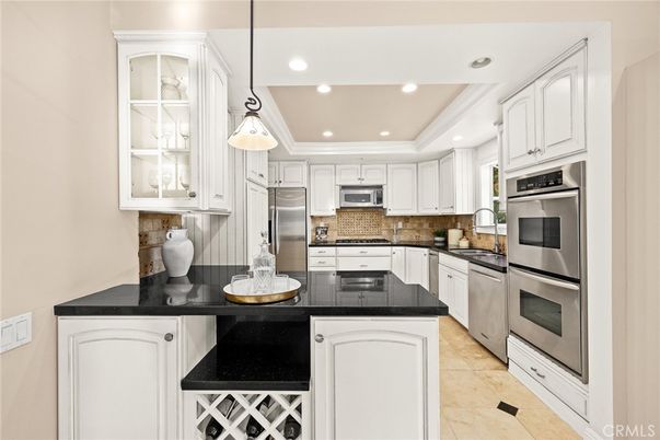 Interior, Kitchen, Pendant Lights, Recessed Lighting, Stainless Steel Appliances