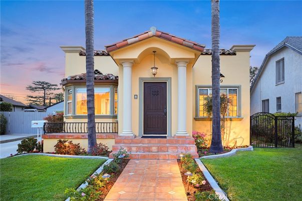 Exterior, Facade, Spanish Mediterranean